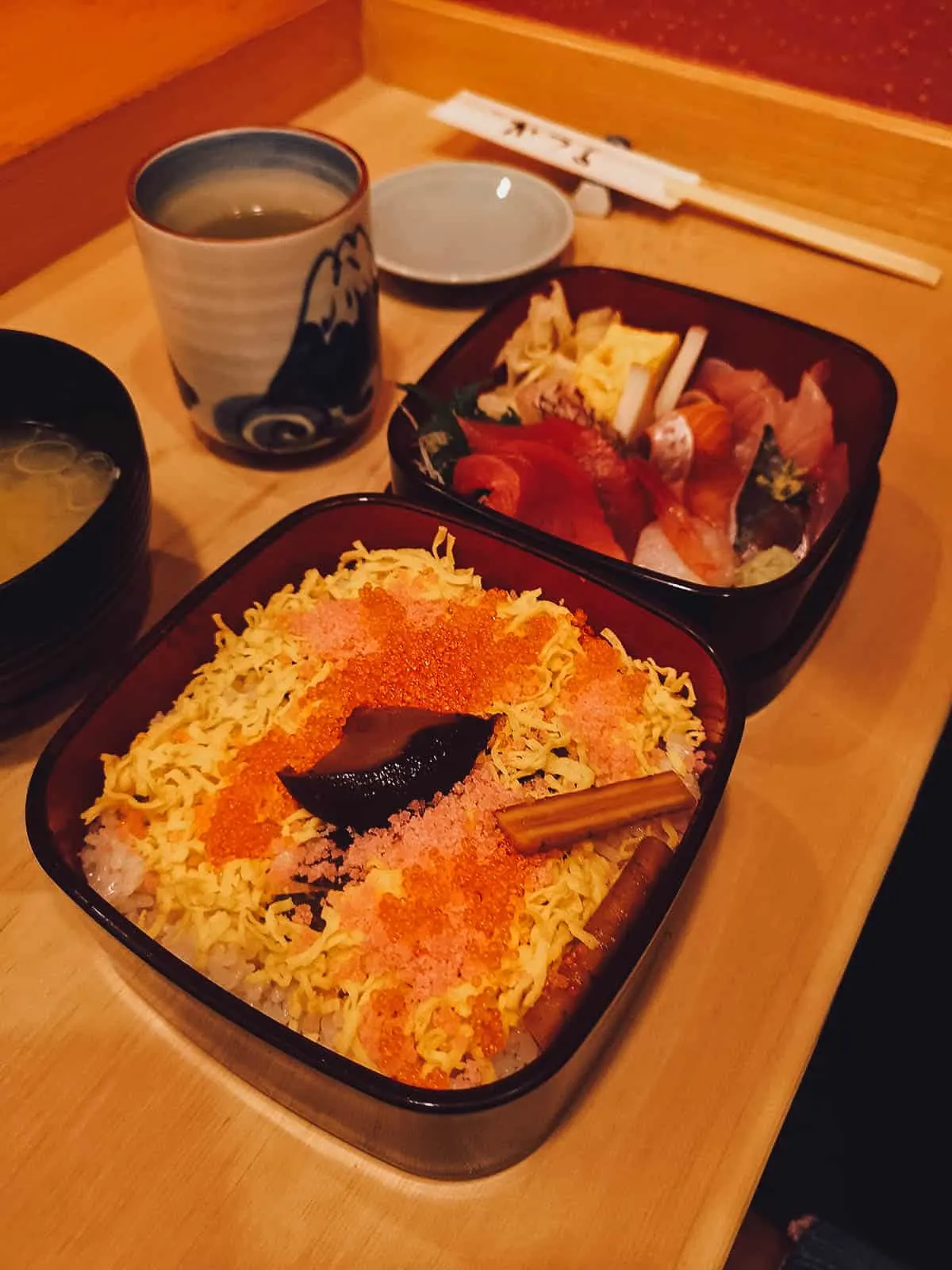 Chirashi set at Sushi Katsura in Tokyo, Japan