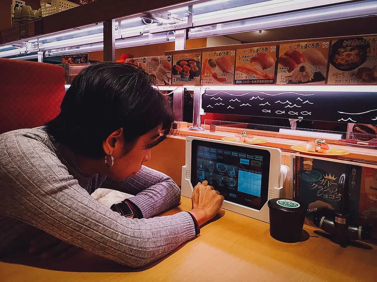 Where to Eat in Tokyo, Japan Ordering from the ipad menu at Sushiro in Tokyo, Japan