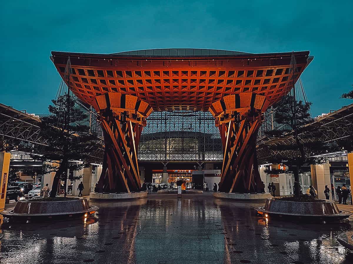 kanazawa tourist centre