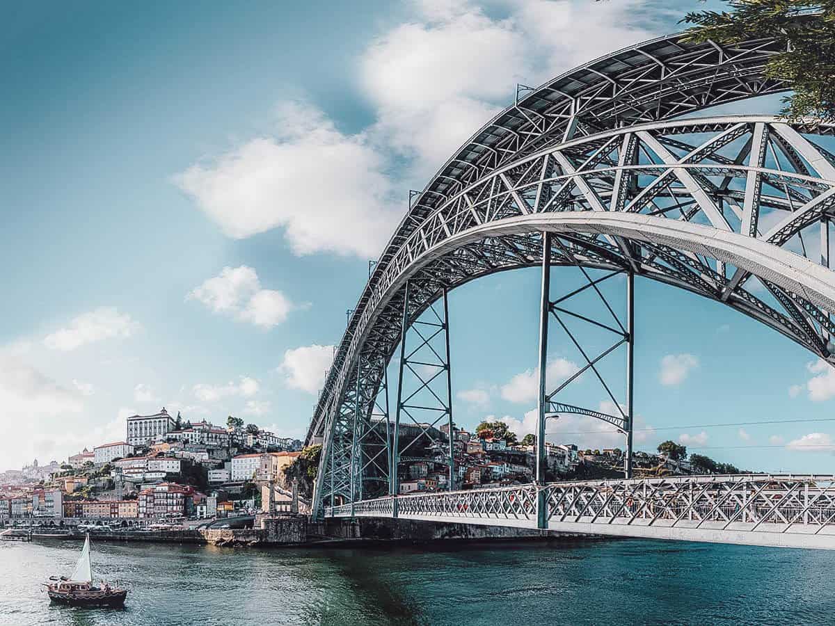 Douro River cruise in Porto, Portugal