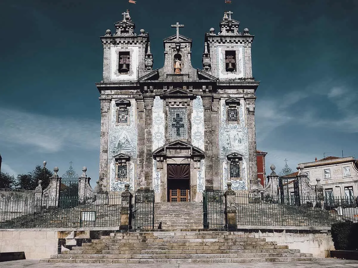 Porto Travel Guide Church of Santa Clara in Porto, Portugal