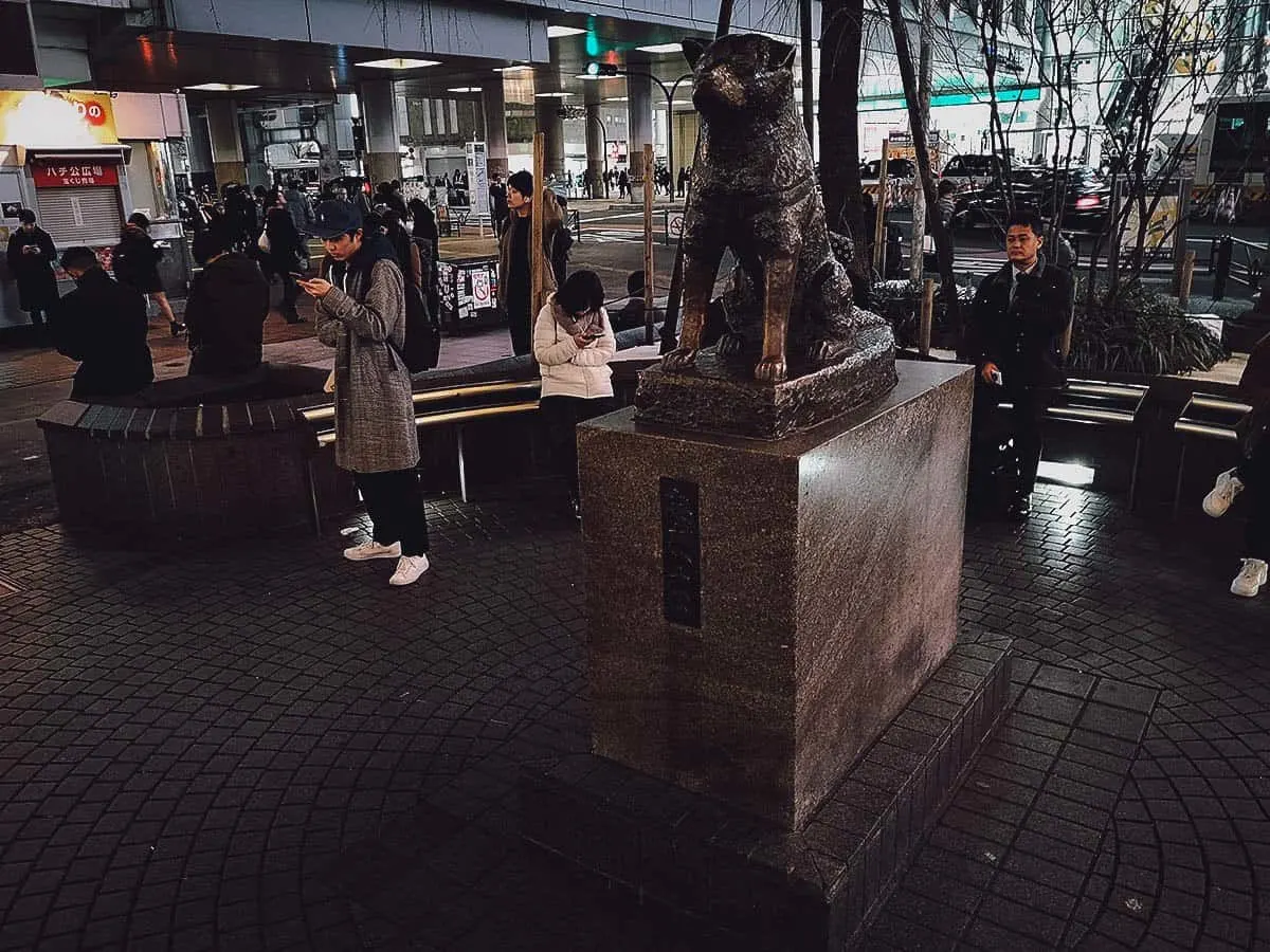 Hachiko statue in Tokyo
