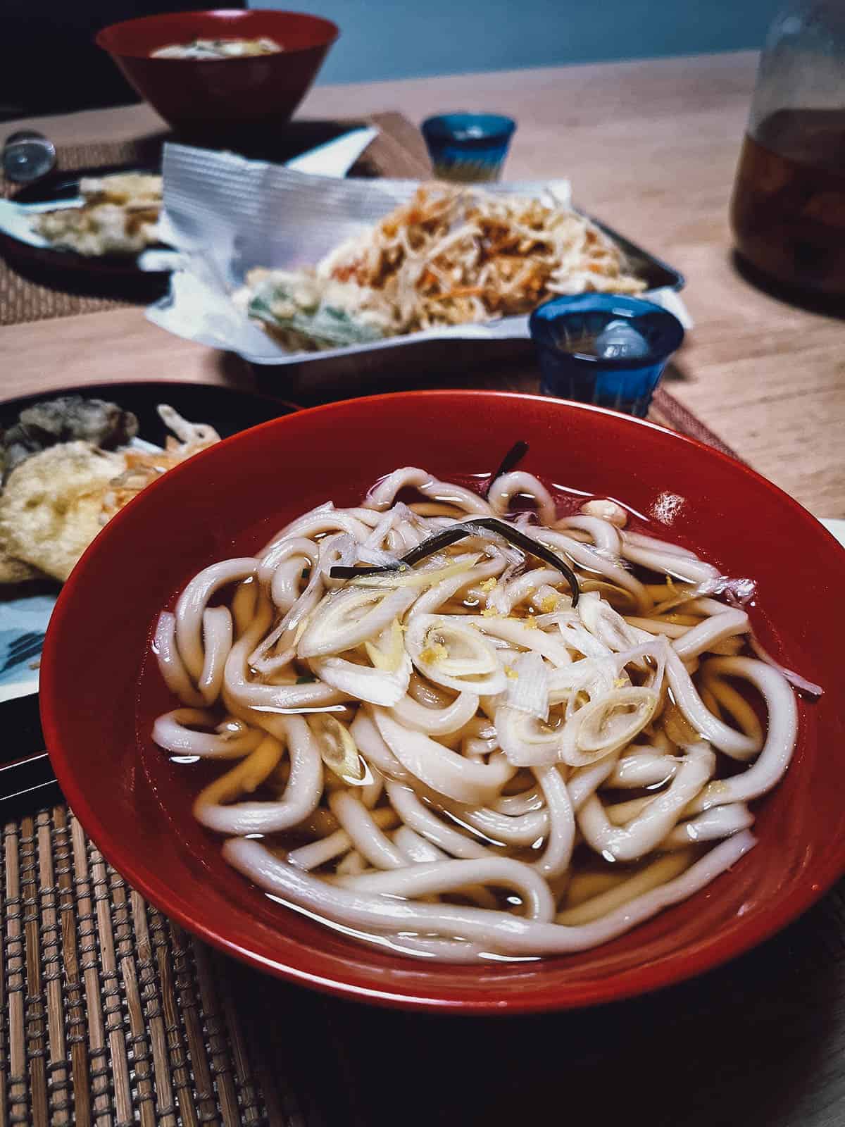 Making udon