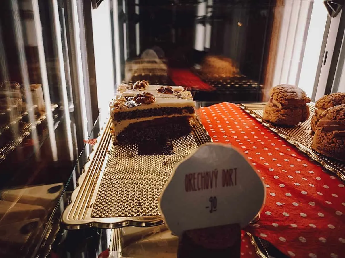 Prague Food Guide: 9 Must-Try Restaurants Creme de la Creme in Prague, Czech Republic