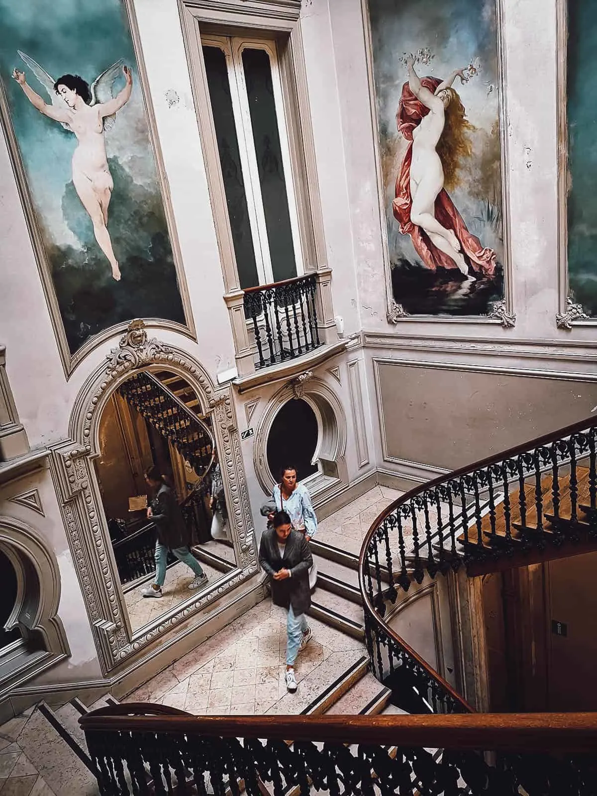 Stairwell to the second floor of Palacete Ribeiro da Cunha