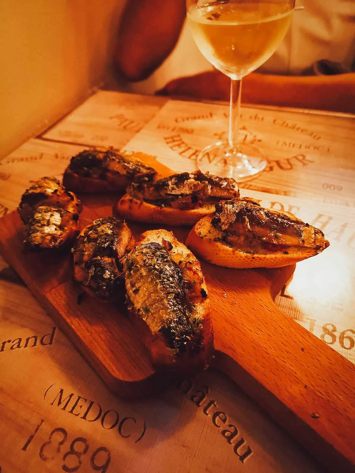 Lisbon Food Guide: 12 Must-Try Restaurants Leve Leve Tapas Bar in Lisbon, Portugal
