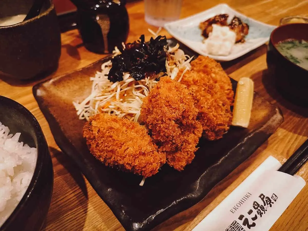 Hiroshima Food Guide: 8 Must-Try Restaurants Oyster fry