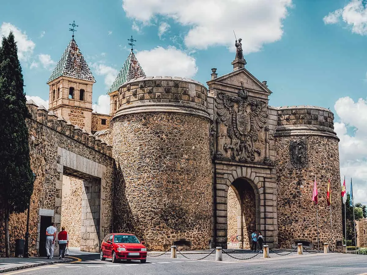 Madrid Travel Guide in Photos: Gate into Toledo