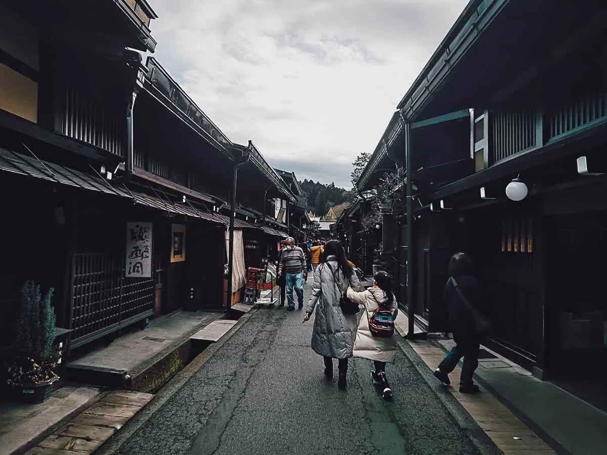 10 Things to Do in Takayama, Japan Woman walking along Sanmachi Suji