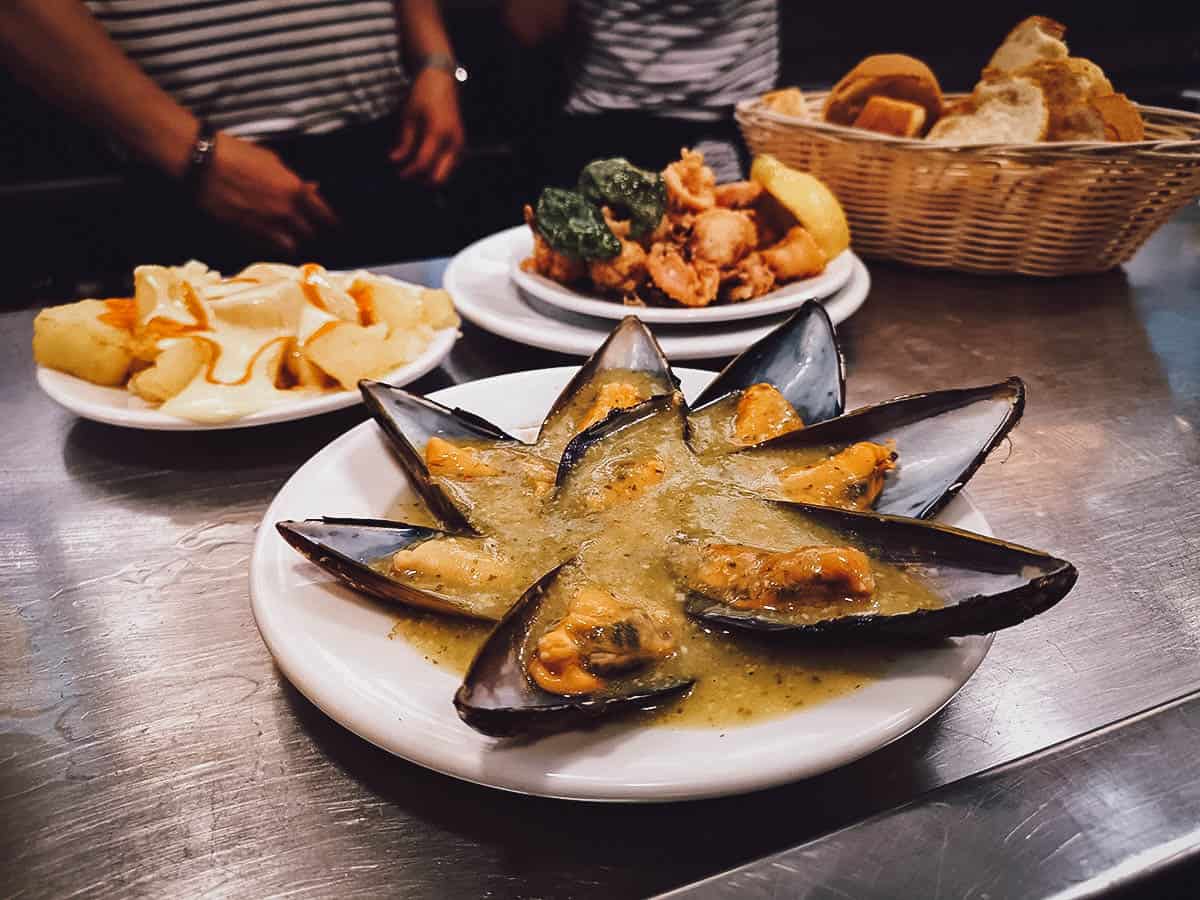 Mejillones, one of the most popular seafood dishes in Spain