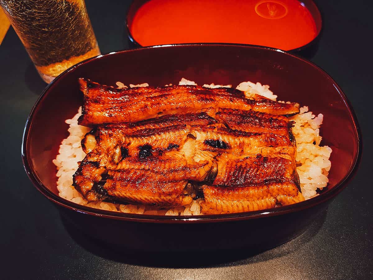 Unagi donburi at Hirokawa in Kyoto