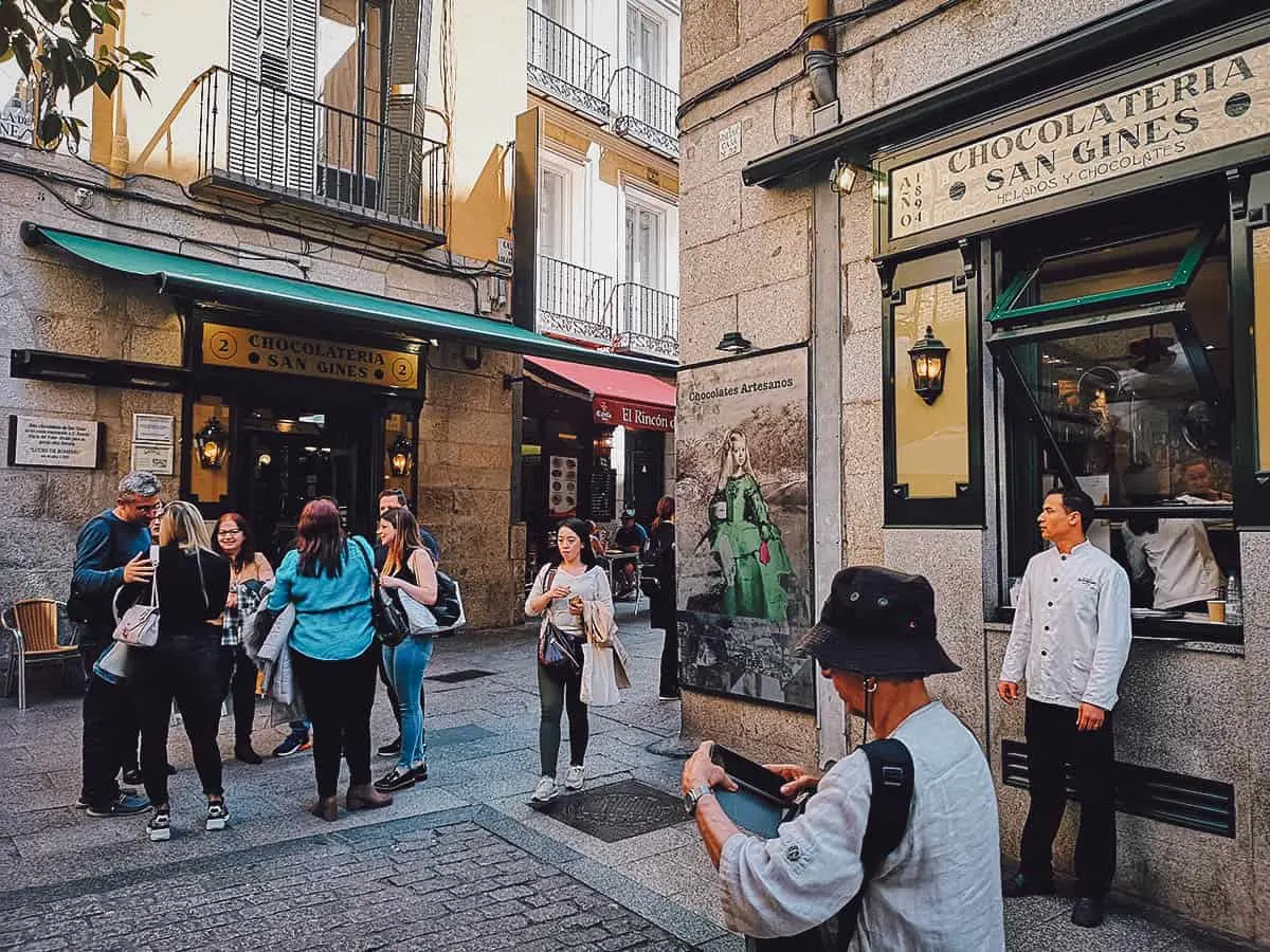 Madrid Food Guide: 14 Must-Try Restaurants, Bars, and Markets Chocolateria San Gines exterior