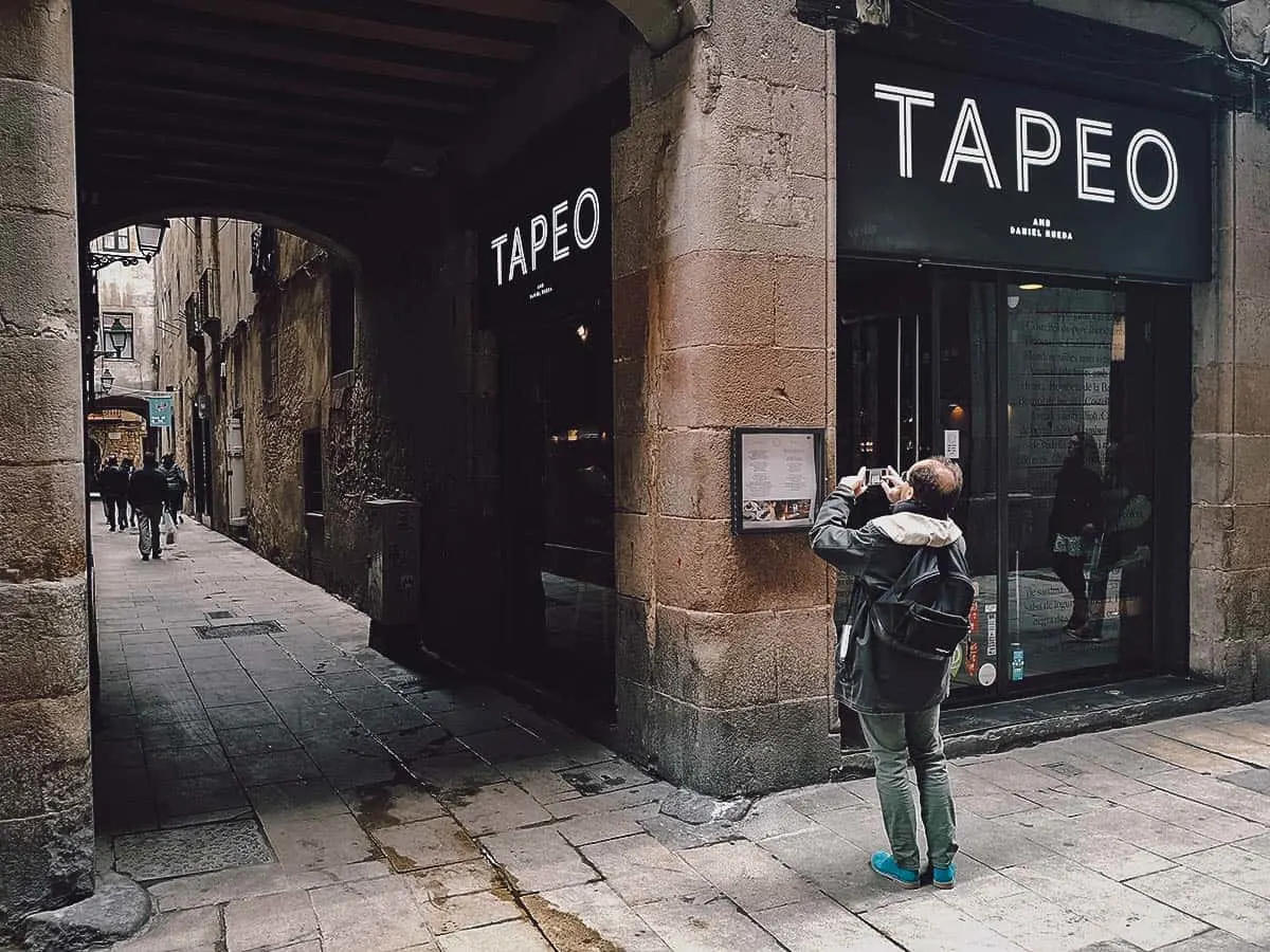 Tapeo restaurant in Barcelona, Spain