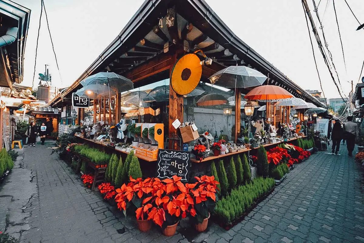 Ikseondong Hanok Village in Seoul