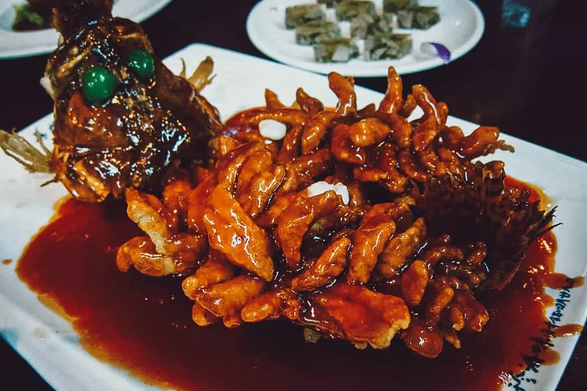 What to Eat in Shanghai Song shu gui yu
