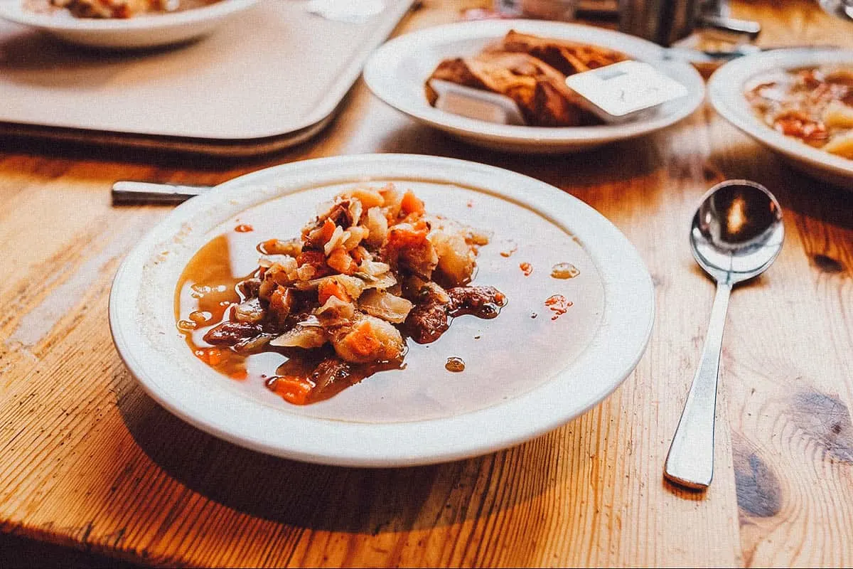 What to Eat in Iceland Kjotsupa