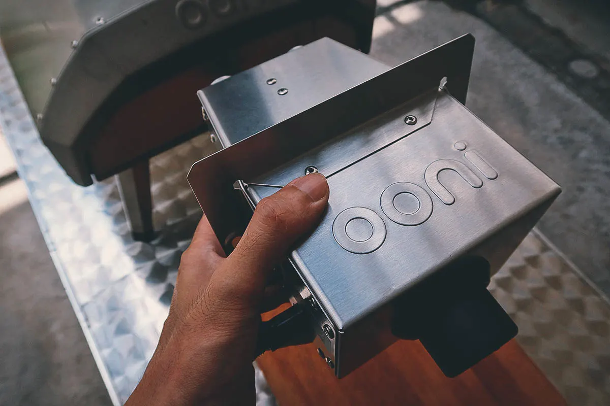 How to Use an Ooni Pizza Oven to Make Neapolitan-style Pizzas at Home Ooni gas burner