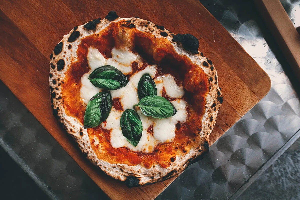 Margherita pizza