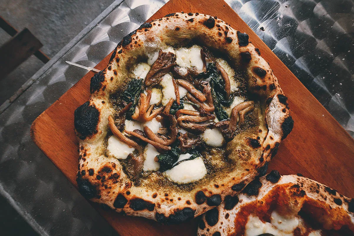 Mushroom spinach pesto pizza