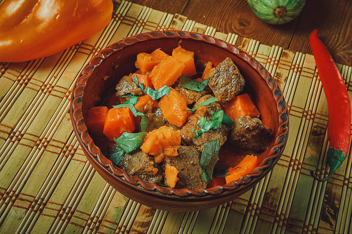 Carne guisada, Dominican-style braised beef