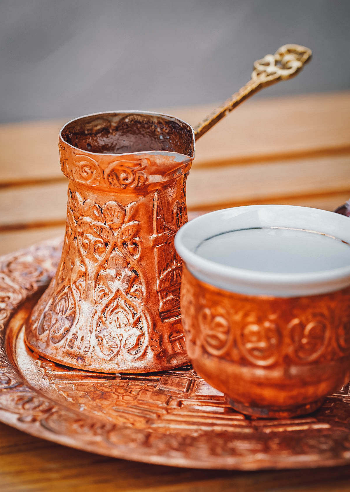 Bosanska kafa in decorative copper containers