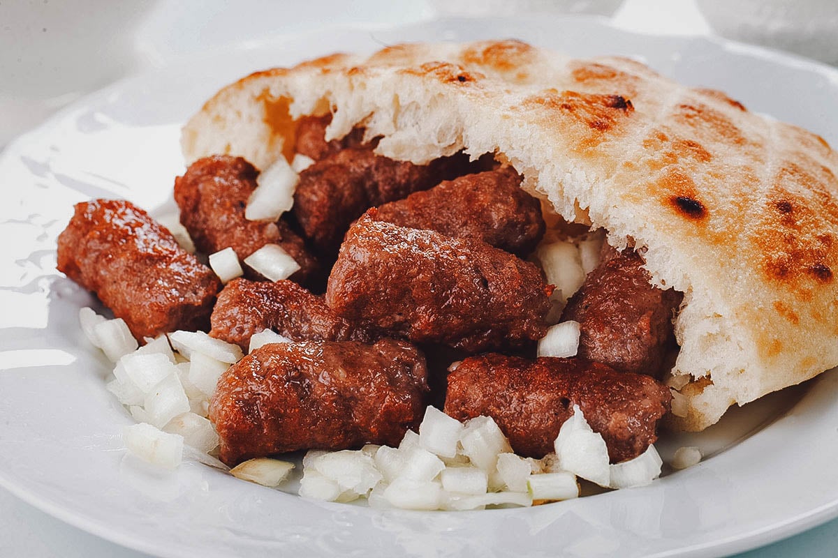 Cevapi with bread and onions