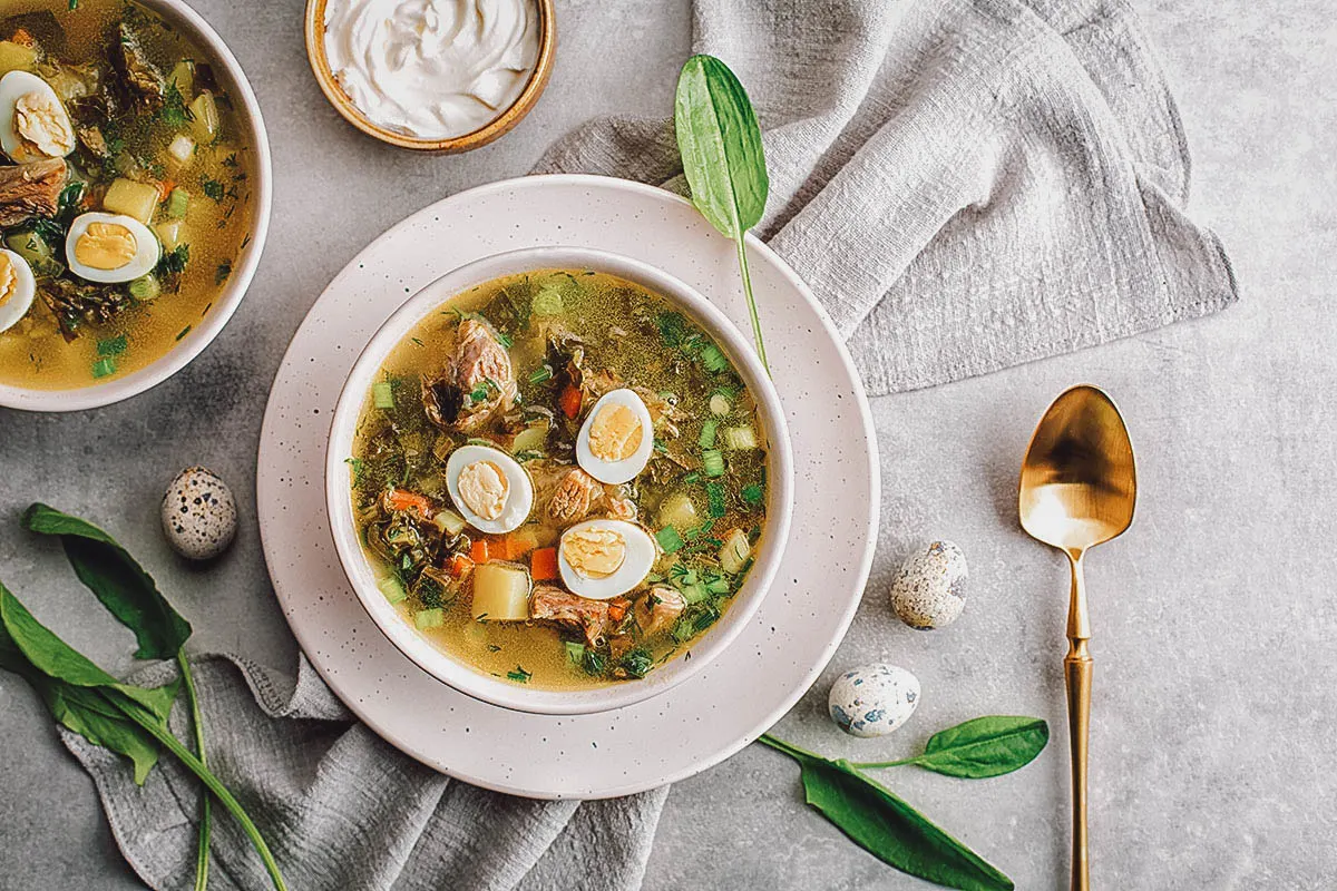 Ukrainian Food Bowls of zelenyj borshch