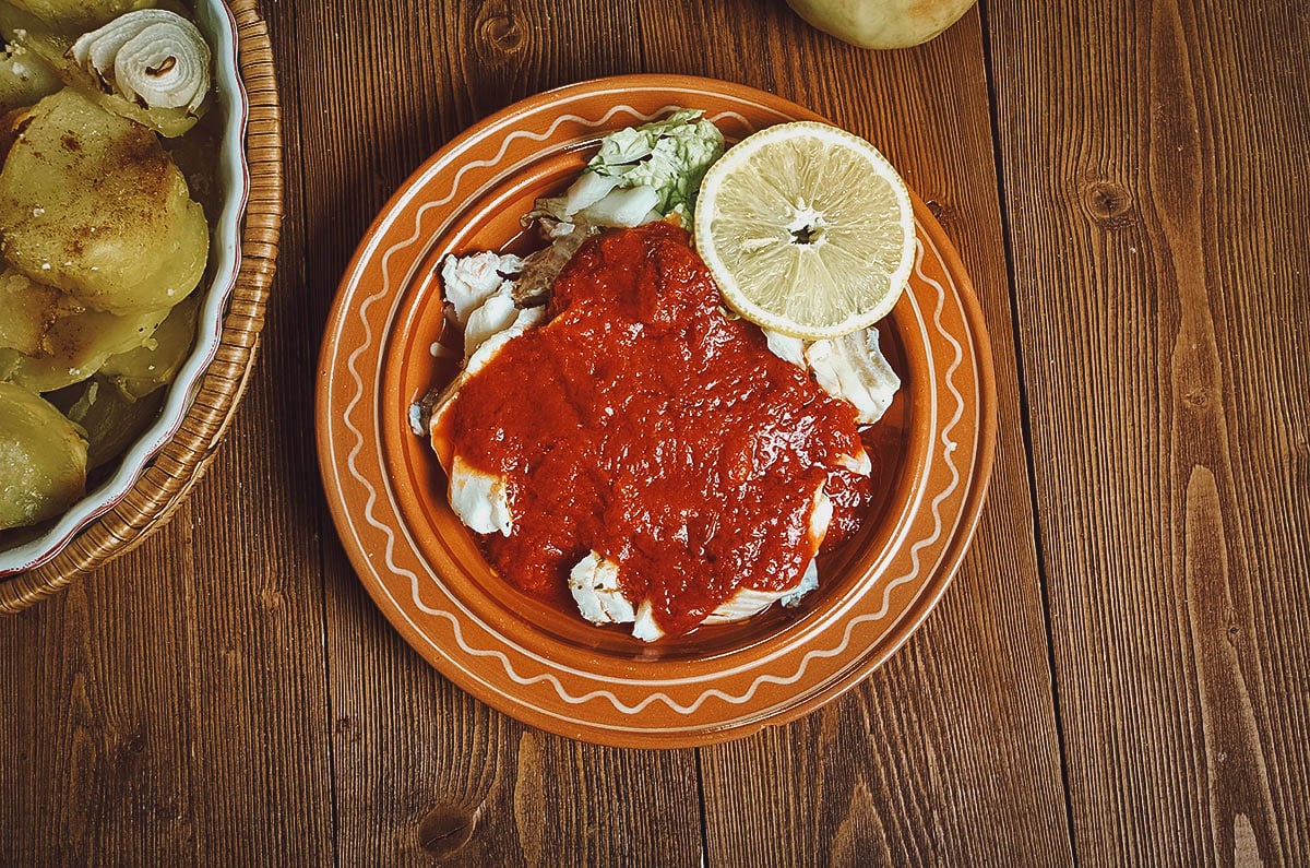 Croatian Food Perkelt od soma, Croatian porkolt stew