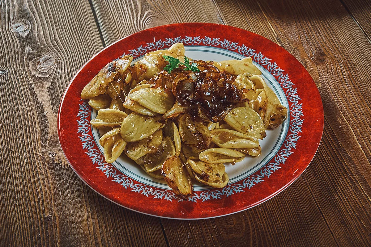 Liechtensteiner Food Käsknöpfle
