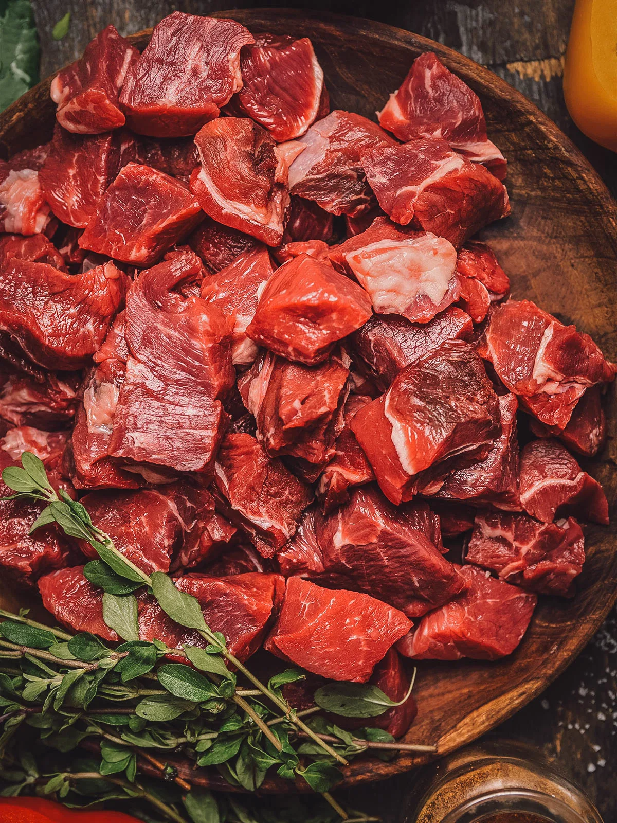 Ethiopian Food Tere siga or cubes of raw red meat
