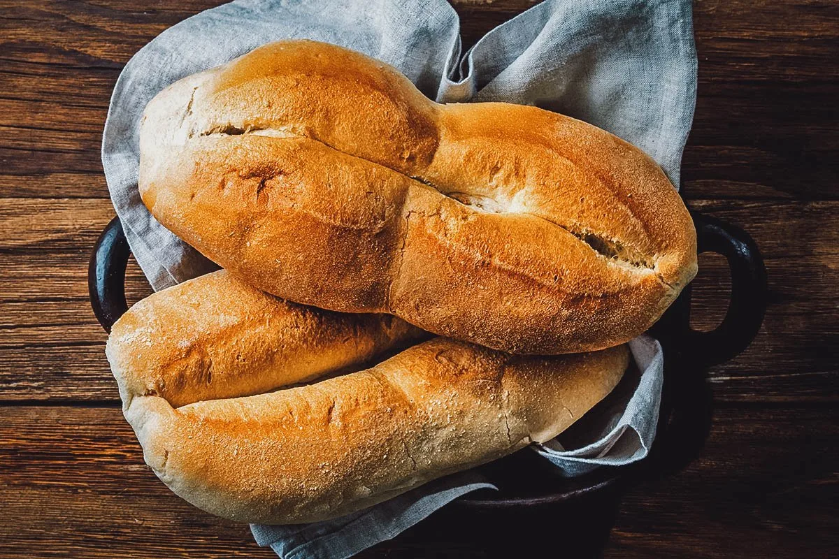 Chilean Food Marraqueta, the most popular bread in Chile