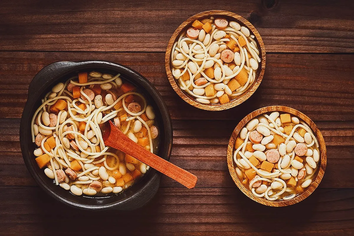 Chilean Food Porotos con riendas, a Chilean stew made with fresh beans and spaghetti