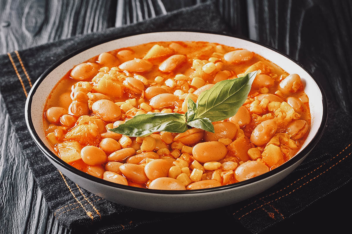 Porotos granados, a popular countryside dish made with cranberry beans