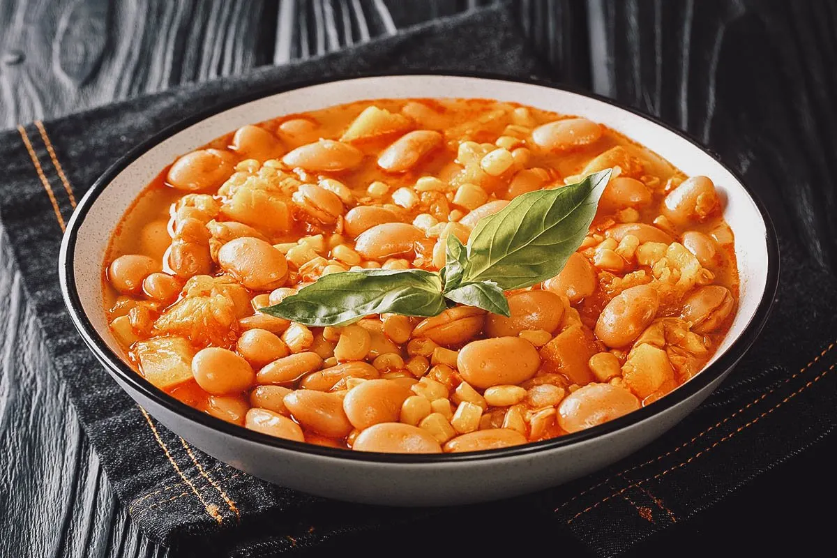 Chilean Food Porotos granados, a popular countryside dish made with cranberry beans