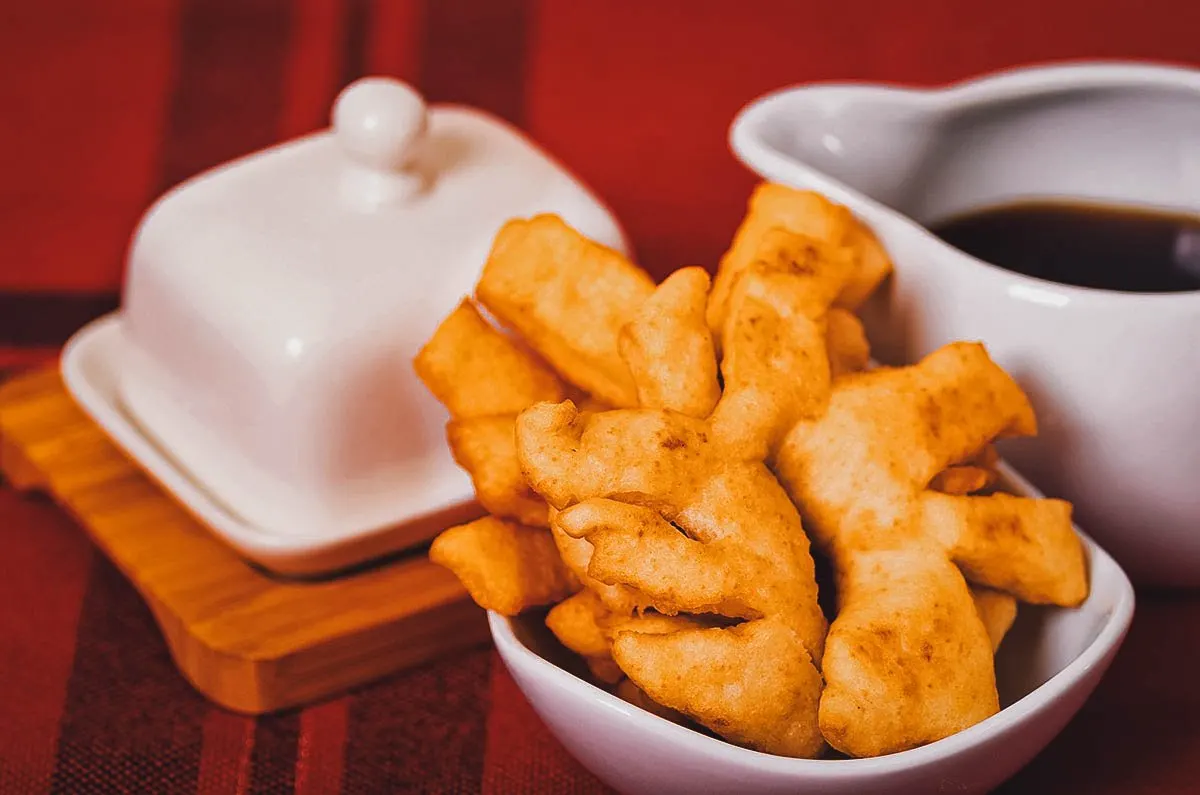 Bowl of pristiños, a traditional Christmas dessert in Ecuador