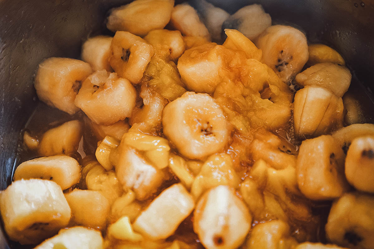 Minatamis na saging, plantains cooked in brown sugar syrup