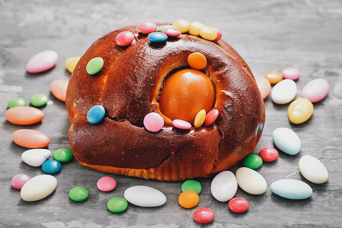 Folar de pascoa, Portuguese Easter bread