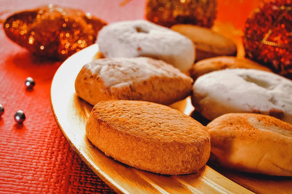 Plate of mantecados and polvorones, Spanish Christmas cookies with a crumbly texture