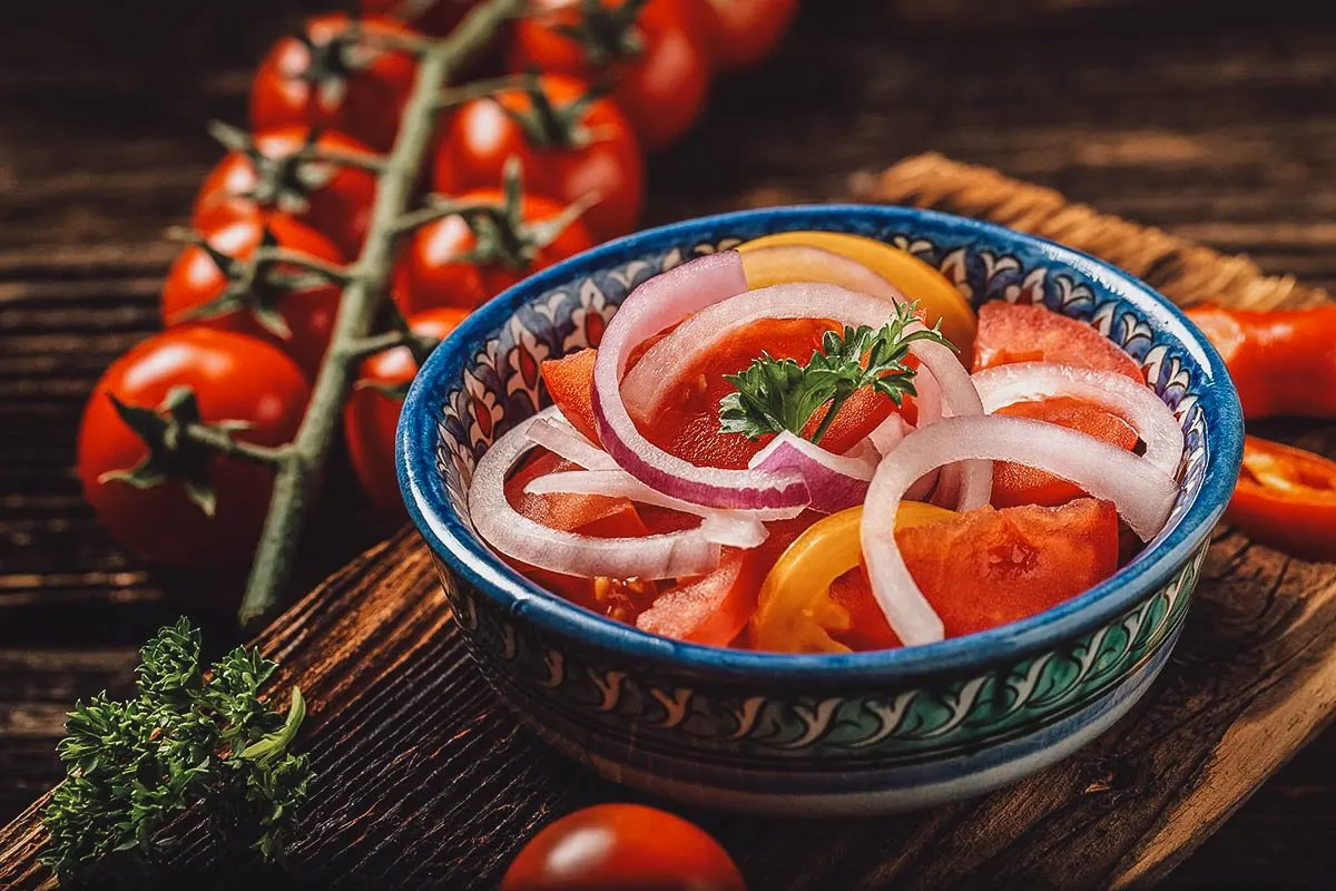 Achichuk, an Uzbek salad made with fresh onions and tomatoes