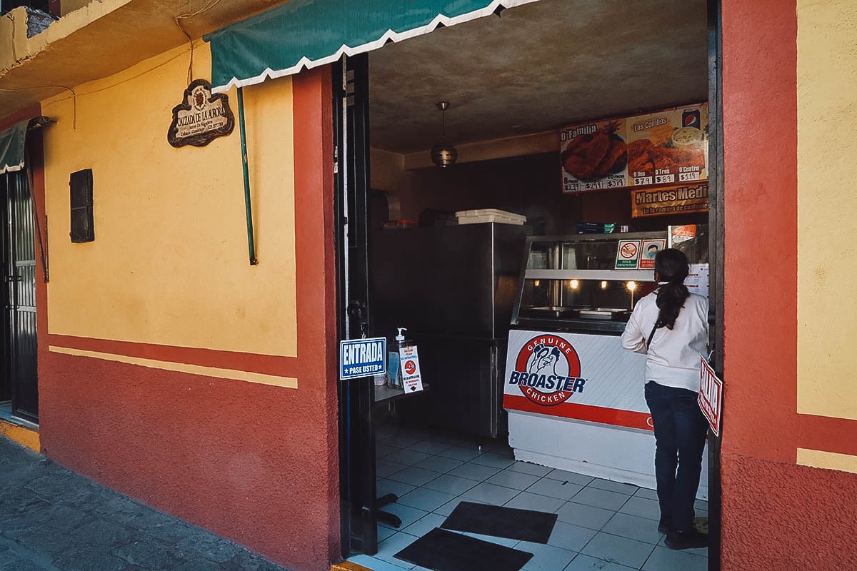 Ordering counter at Broaster To Go