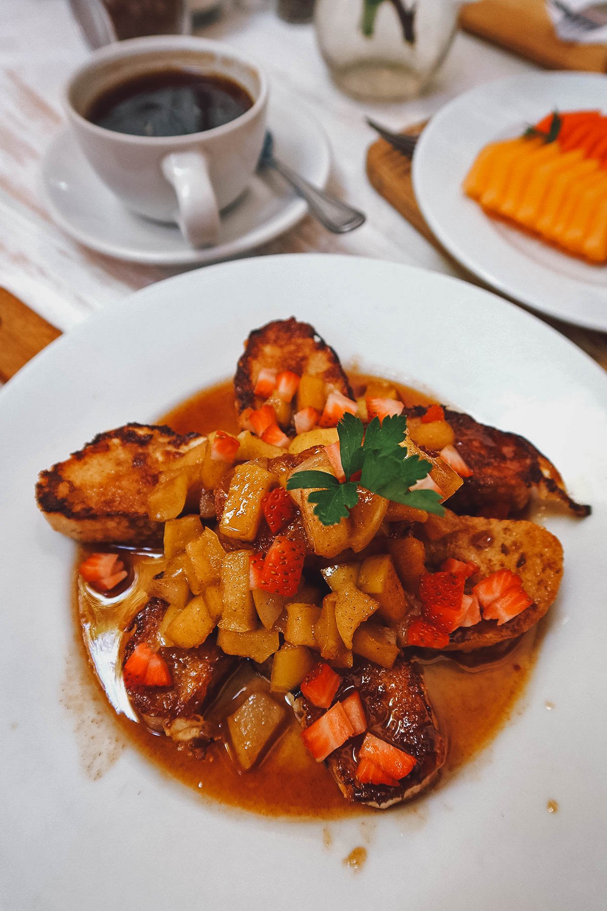 French toast topped with fresh fruit