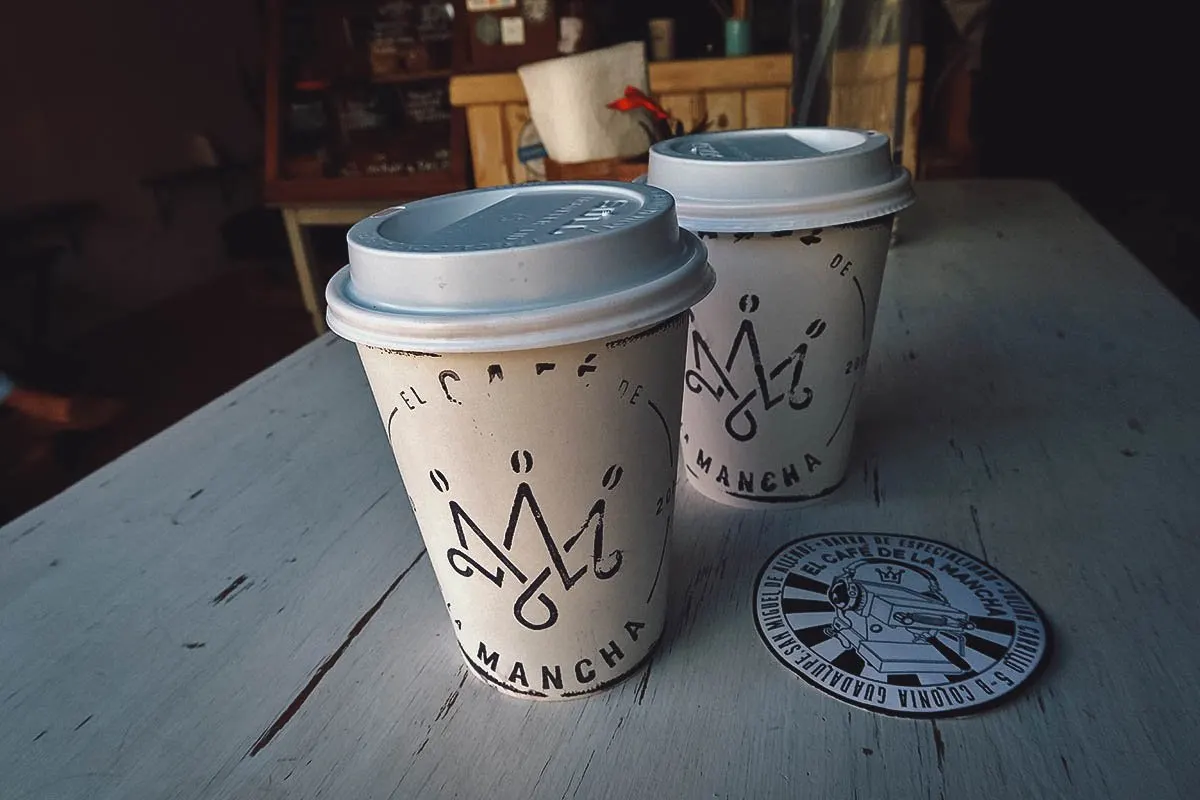 Takeaway coffees from El Cafe de La Mancha