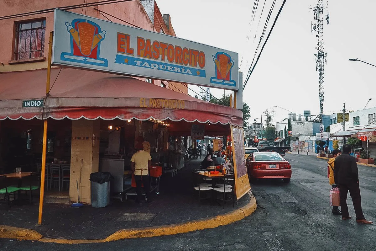 El Pastorcito storefront