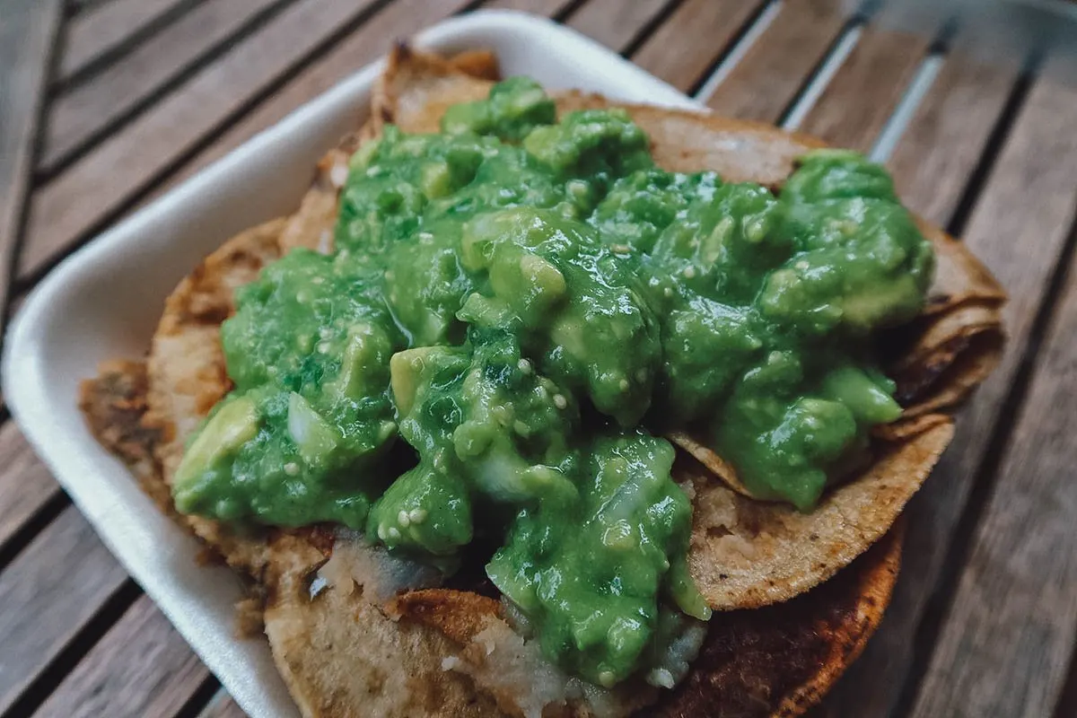 Sudado with guacamole