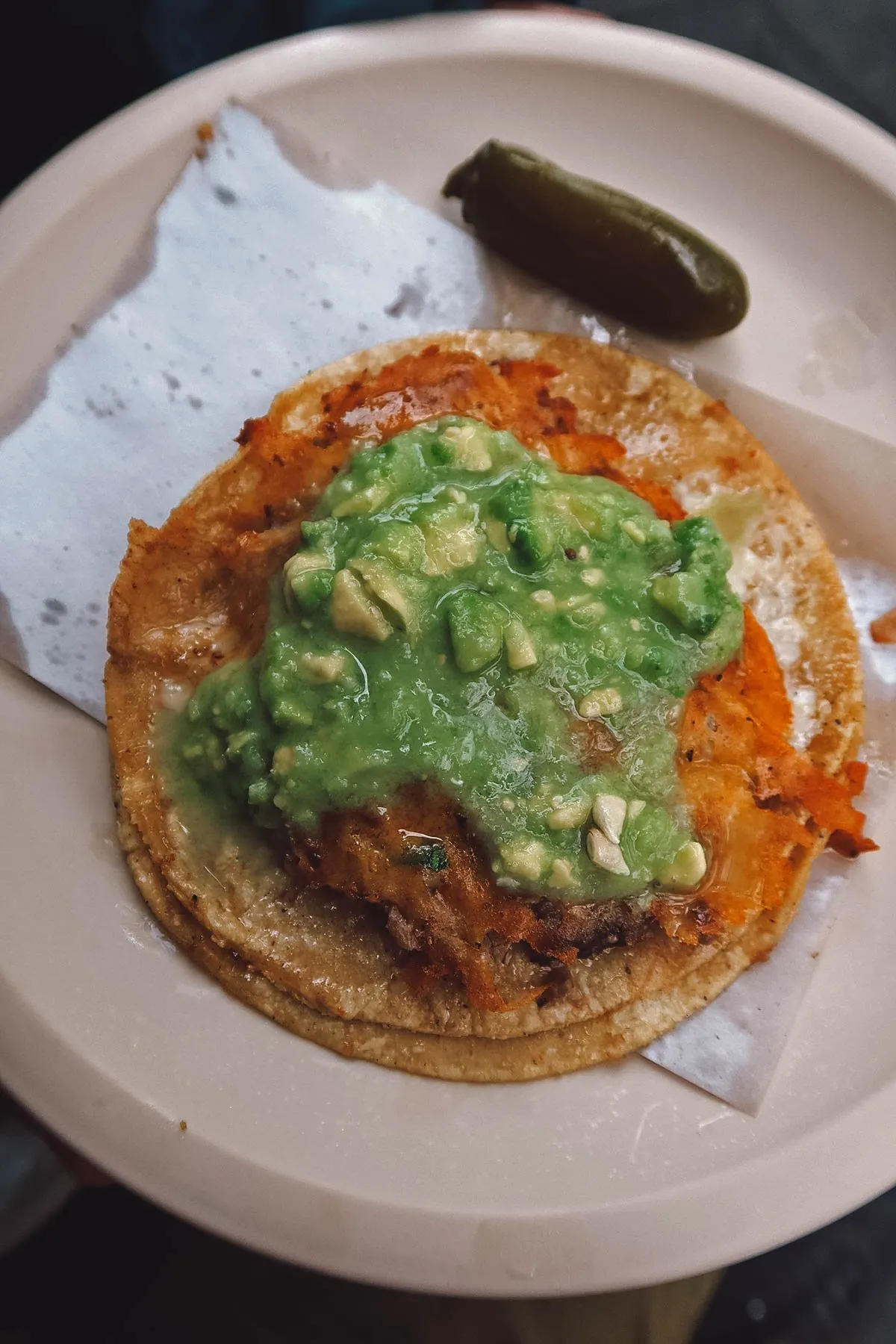 Suadero con queso with guacamole