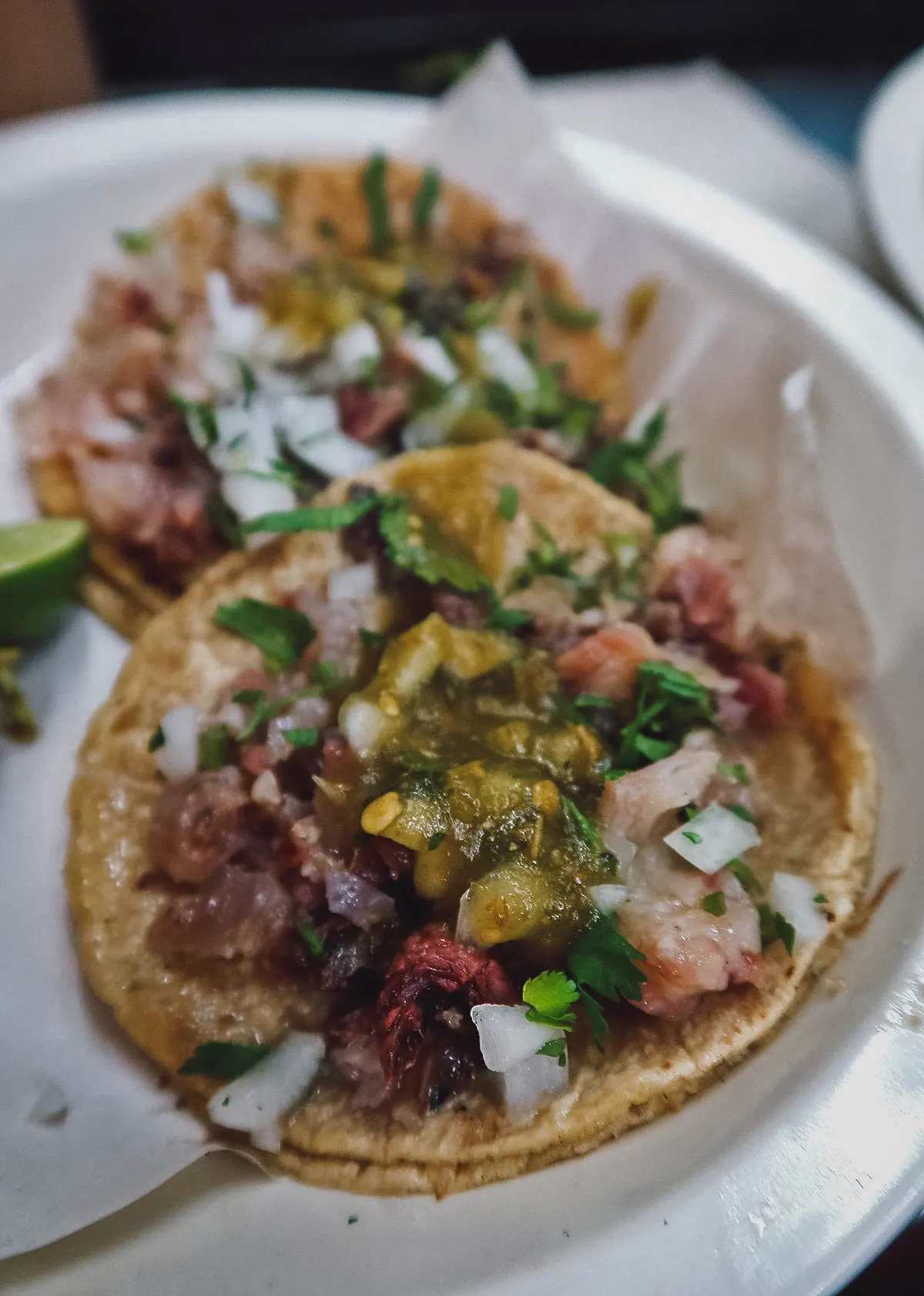 Cabeza and ojo tacos