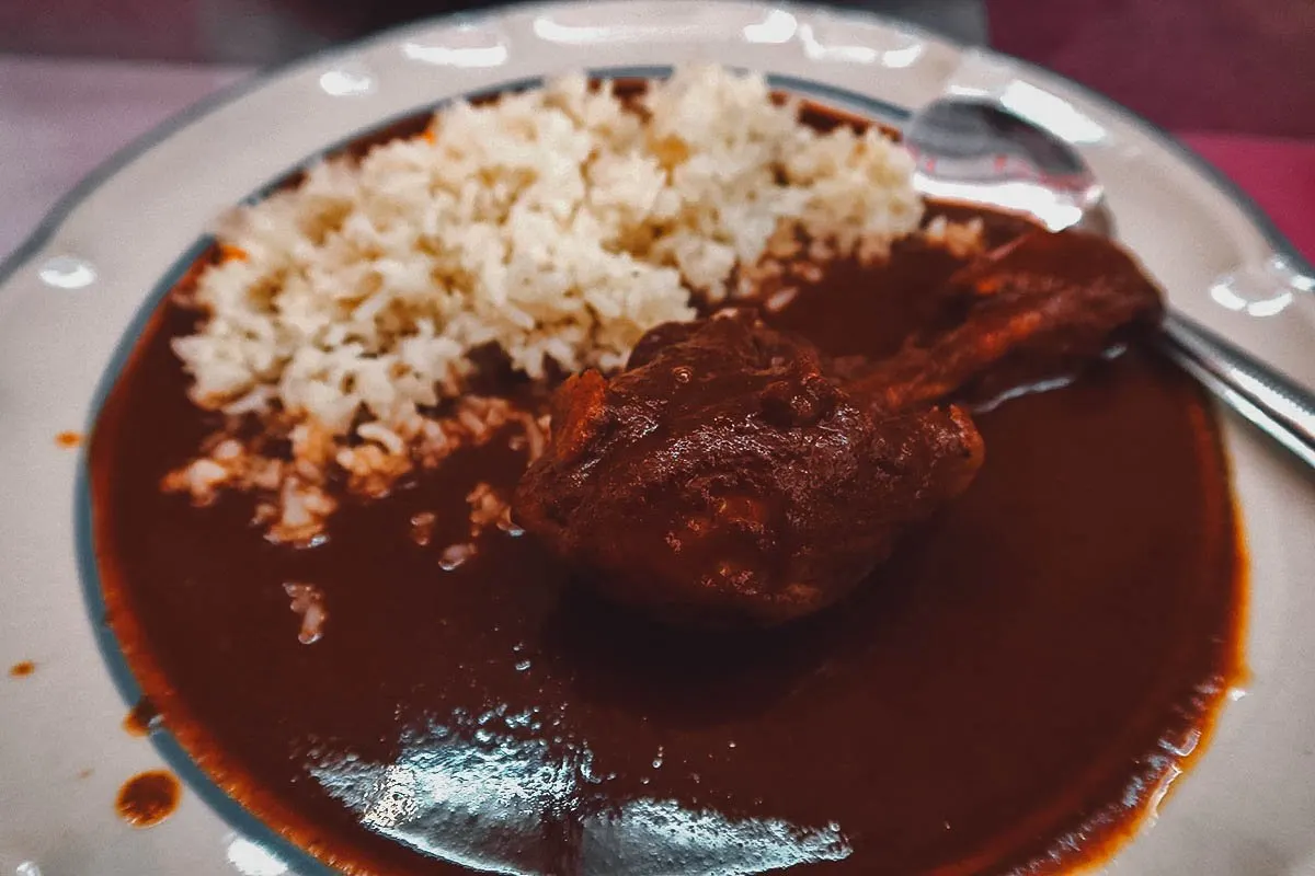 Mole coloradito