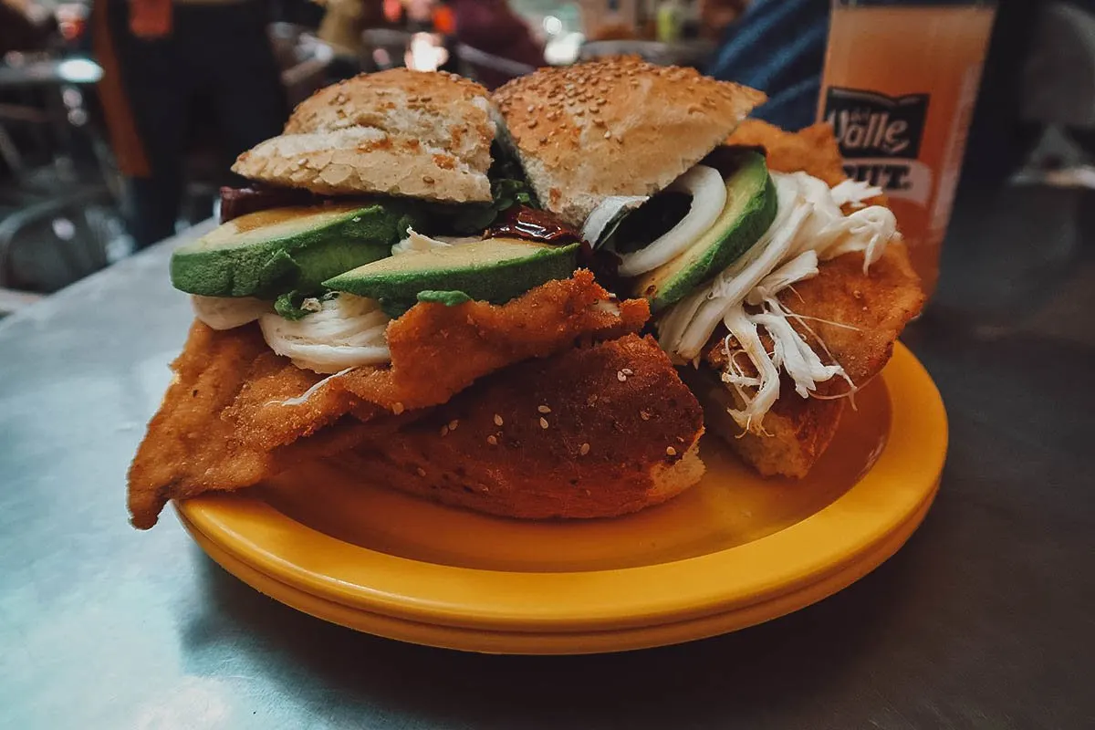 Super cemitas