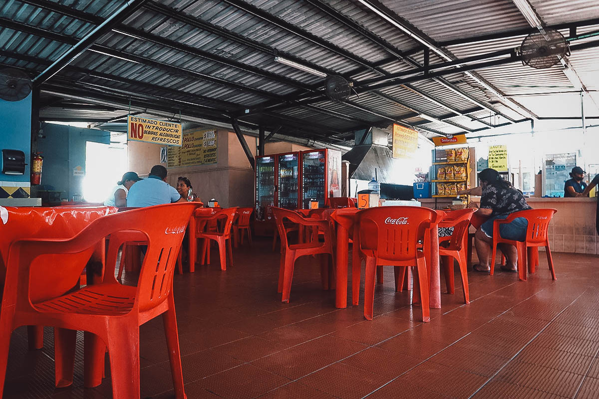 Asadero El Pollo restaurant interior