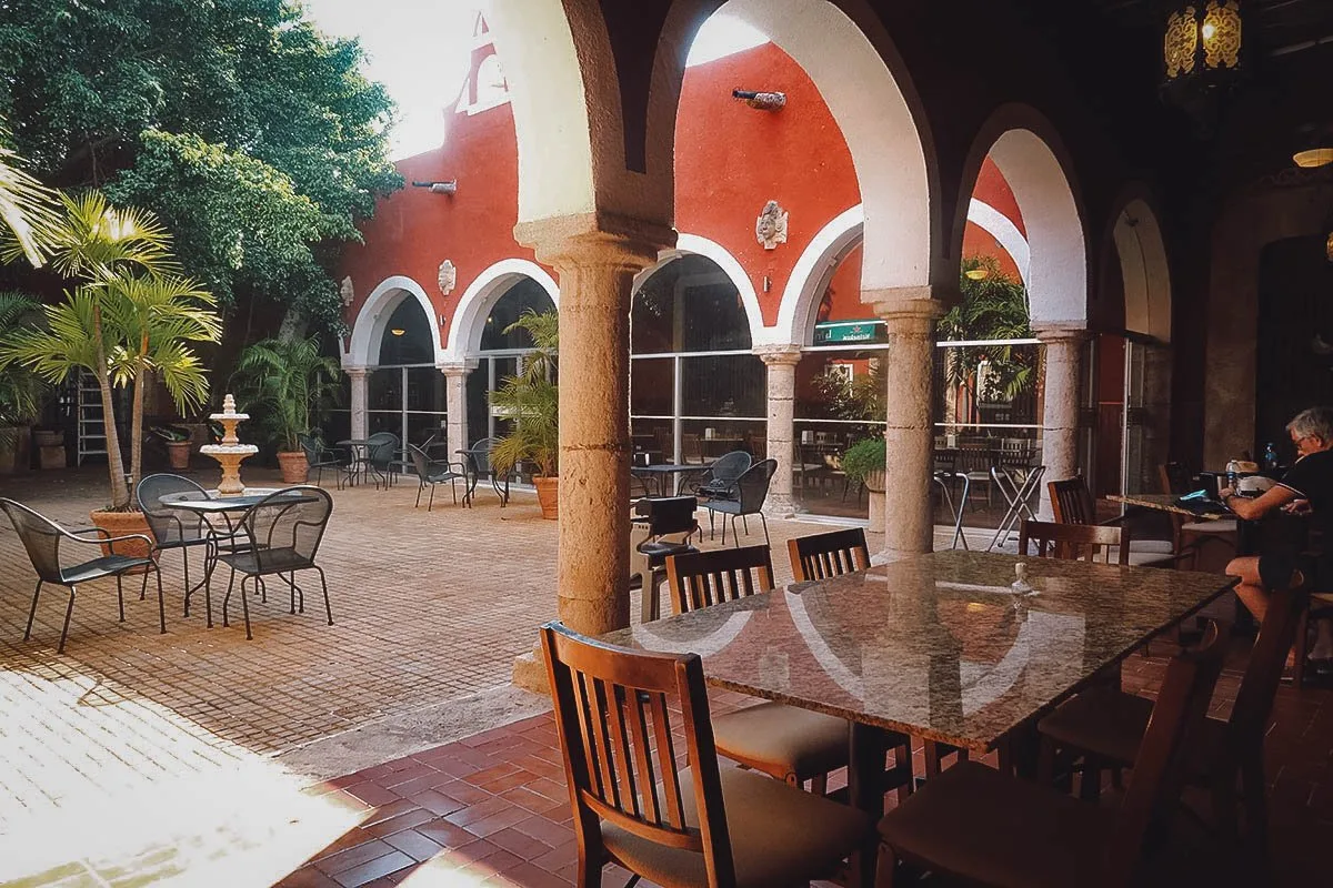 Courtyard seating at La Prospe del Xtup, one of the best restaurants in Merida